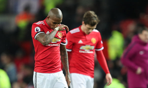 鑻卞紡瓒崇悆闊充箰,瓒崇悆鑻变鸡鑳屾櫙闊充箰