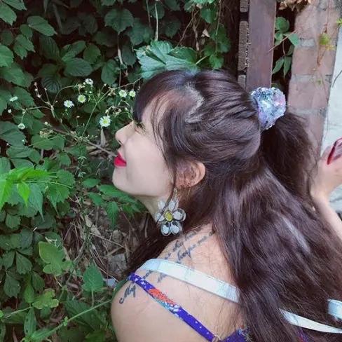 今年流行什么风格的头饰,比较流行百搭的头饰