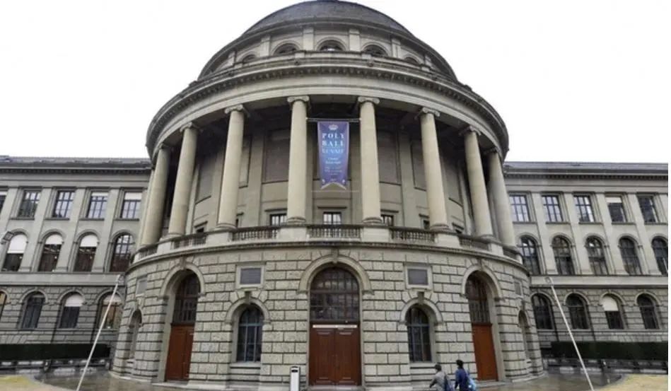 比王菲女儿更贵族的瑞士学校,王菲在瑞士的寄宿学校