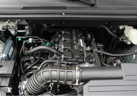 2018款五菱荣光v发动机怎么样,五菱荣光v发动机简介