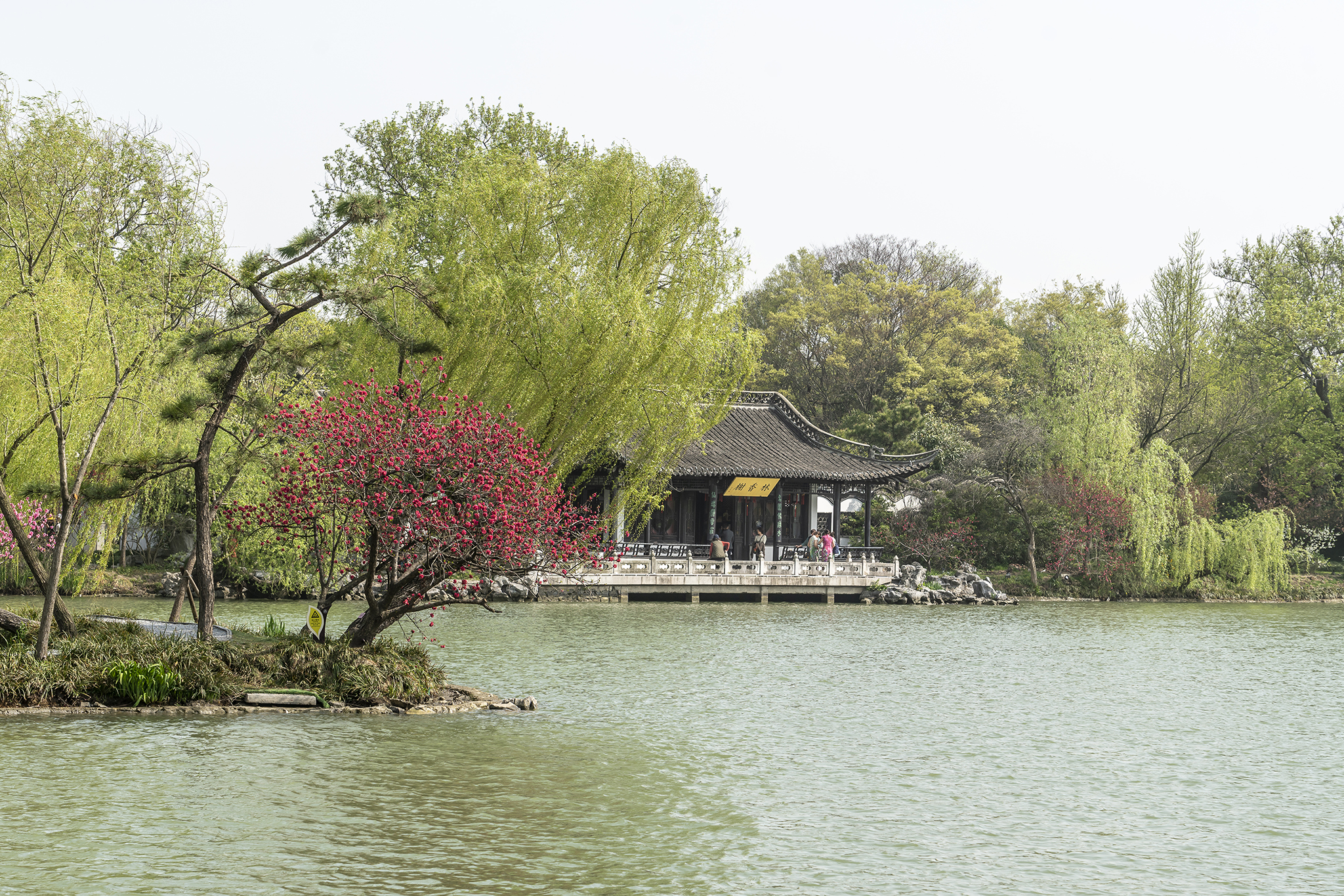 春风十里扬州路烟花三月瘦西湖,扬州三月瘦西湖