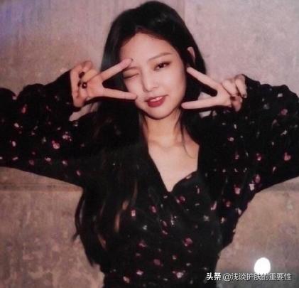 鼻子毛孔粗大怎样收缩毛孔,鼻子毛孔粗大怎样缩小毛孔