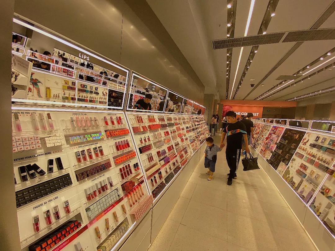 西安彩妆礼盒平价品牌推荐,都市丽人化妆店