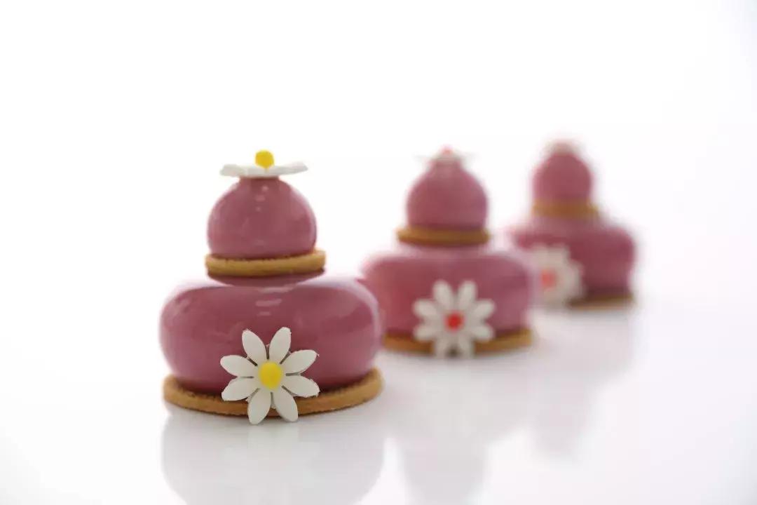 如何开一家港式甜品店赚钱快点呢,2019年开甜品店怎么样