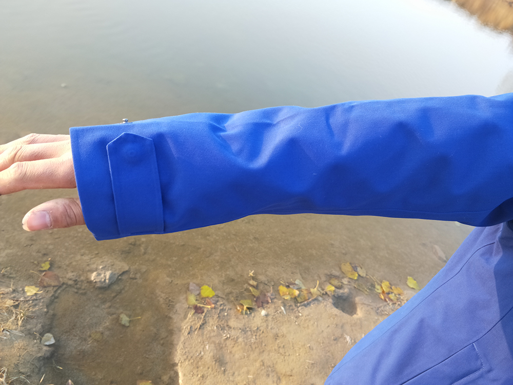 狼爪登雪山冲锋衣推荐,男士登山冲锋衣狼爪