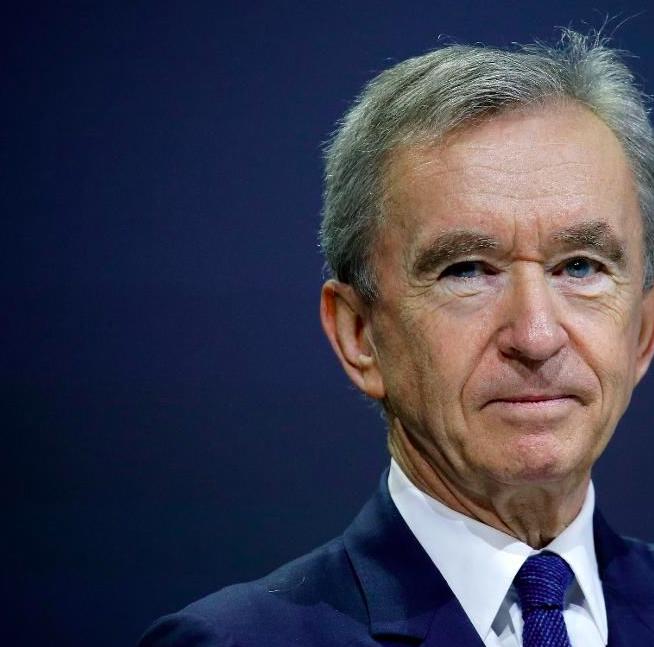 法国奢侈品大佬成为世界新首富,奢侈品之父的发家史