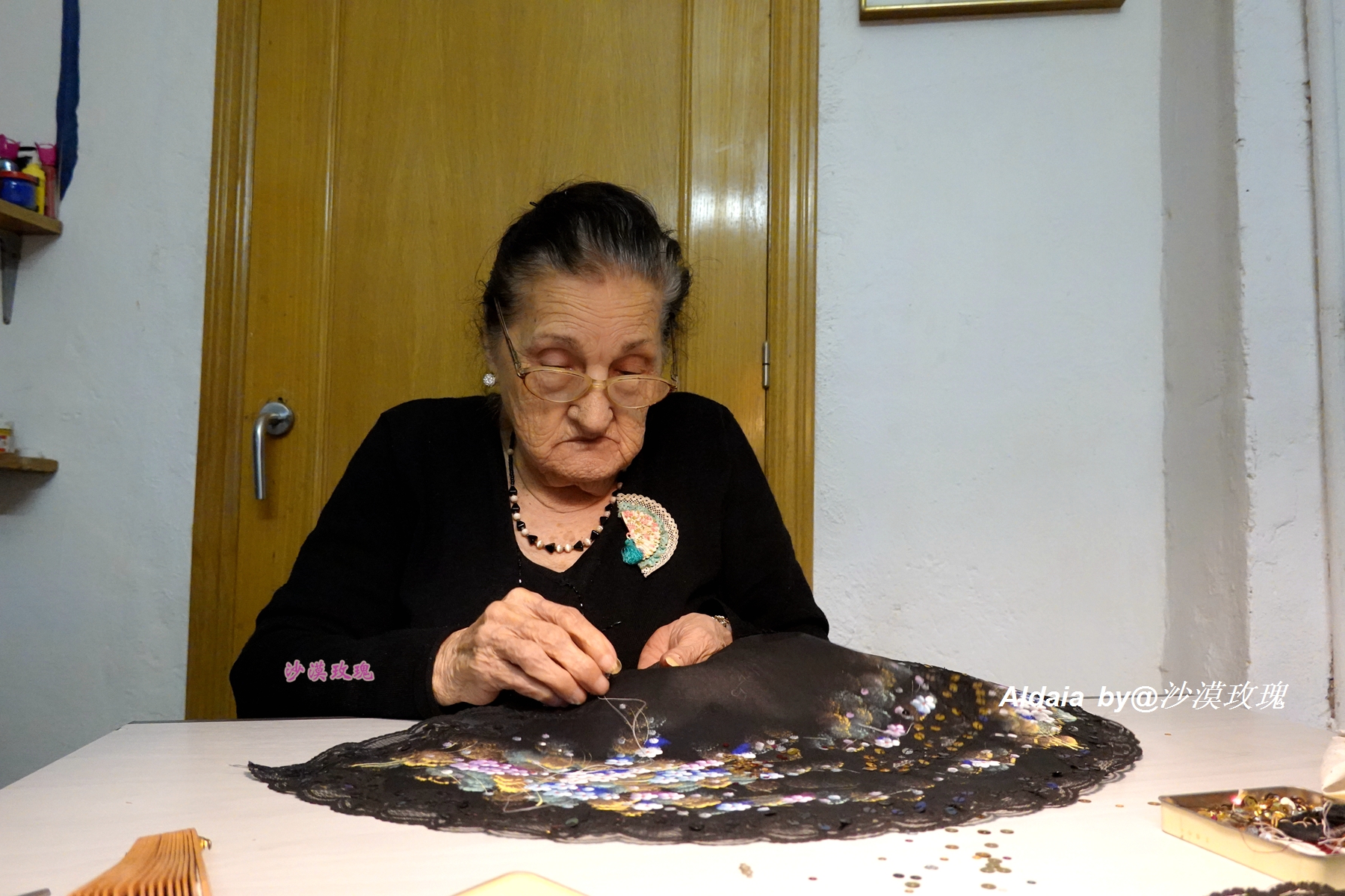 折扇起源于明清时代对吗,折扇是日本传的吗