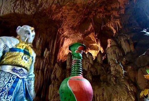 观音送给唐僧哪几样宝物,观音收服孙悟空时用了什么法宝