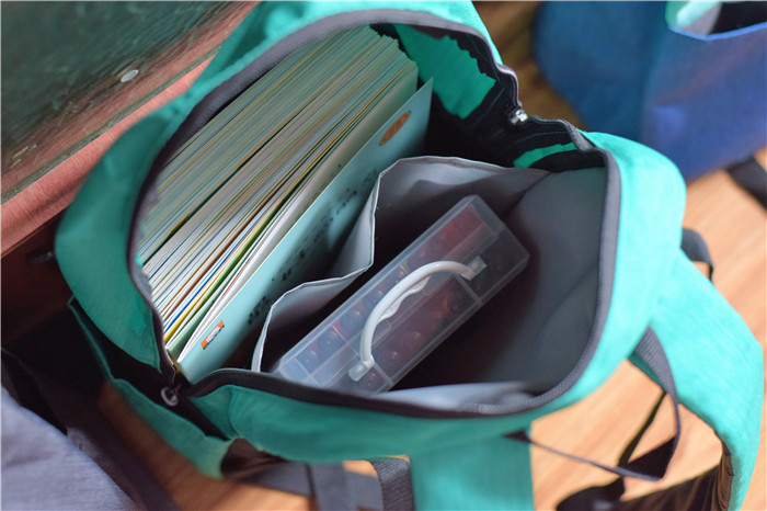 小米背包为什么这么受欢迎,小米极简都市背包一代和二代