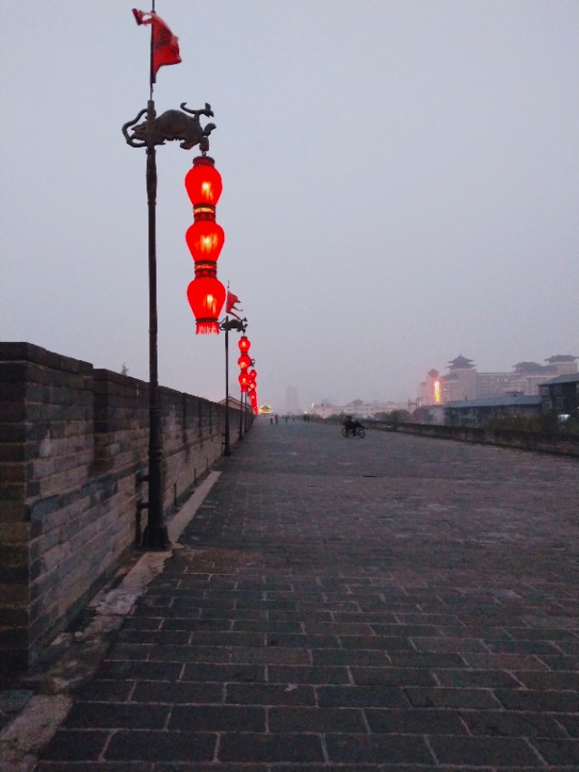 你觉得西安怎么样适合旅游吗,你对西安怎么了解