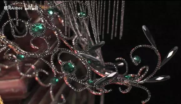 护士小姐用5毛钱的易拉罐，随手一剪猛翻千万倍，网友：手艺牛逼