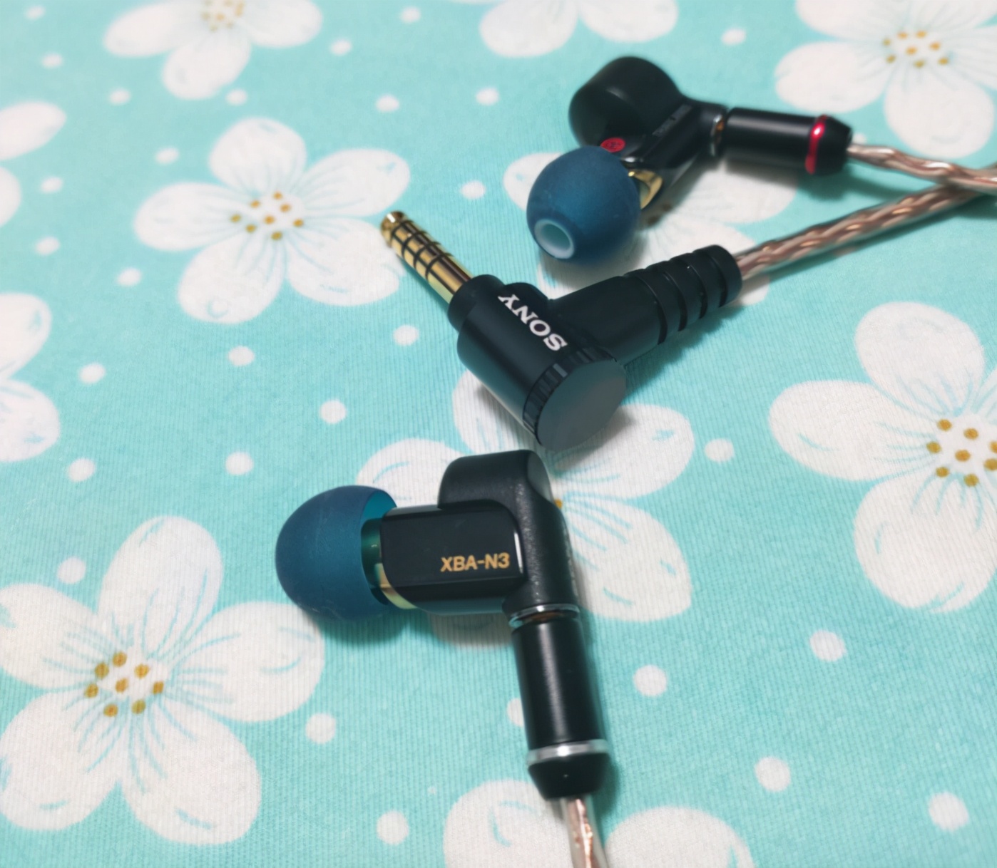 索尼这条动铁入门塞，让我深深被打动，为此着魔似得换线