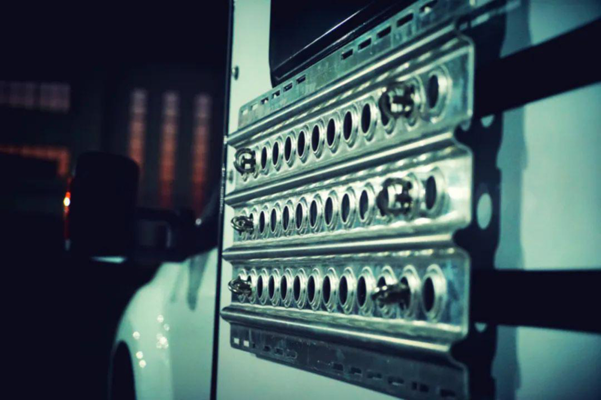 既能越野又能家用,既能拉货又能露营的车