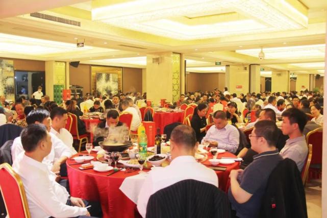 重庆城外诚灯饰,重庆城外诚国际灯饰物流中心