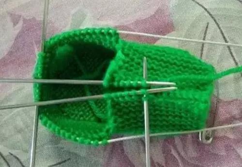 6-12个月宝宝毛线鞋教程,可爱款钩针宝宝鞋