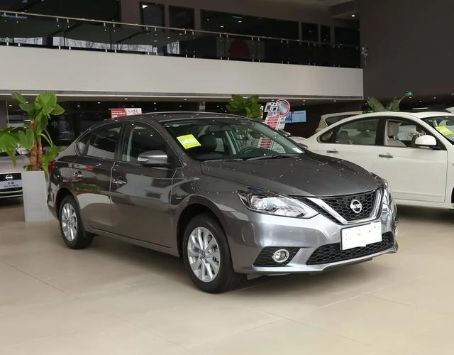 同级别差异不大，轩逸为何一直压制卡罗拉，最后一点说明一切