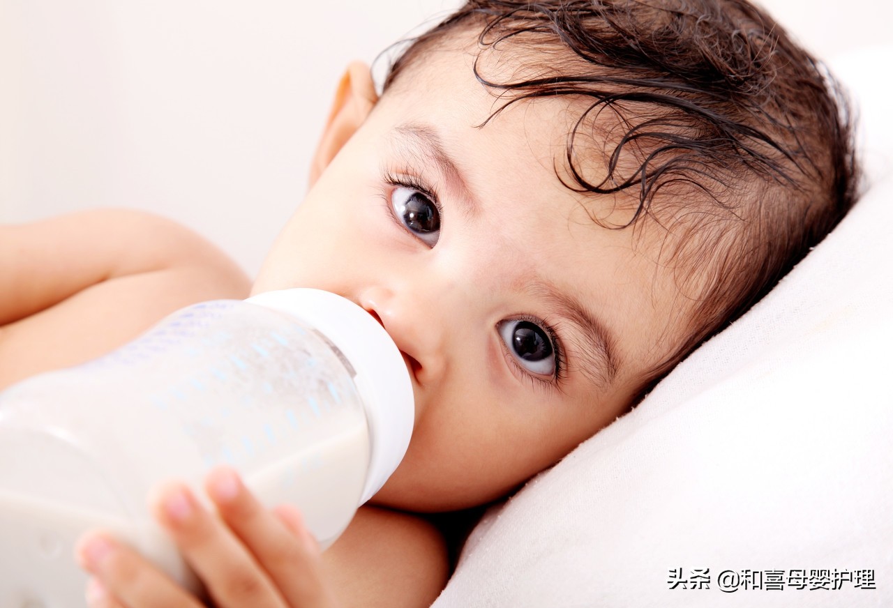 宝宝脸上长湿疹和奶粉有关吗,婴儿湿疹奶粉过敏的症状