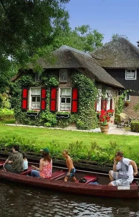 网友评出全球最值得去的50个地方,cnn评世界十大绝美旅行地