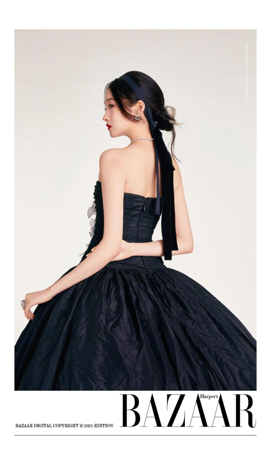 长痘女生的痛苦,体会长痘的痛苦