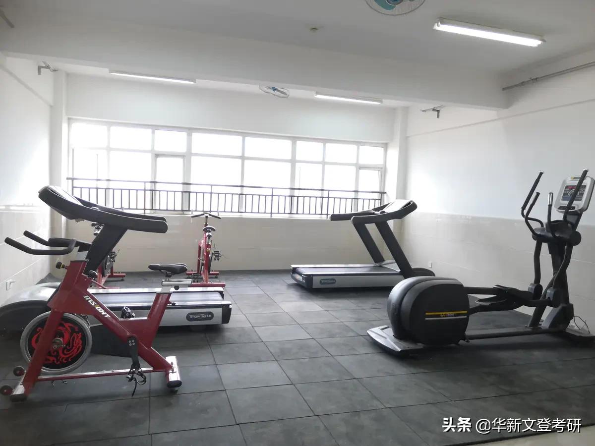 精英寄宿考研自习室,寄宿考研集训营自习室