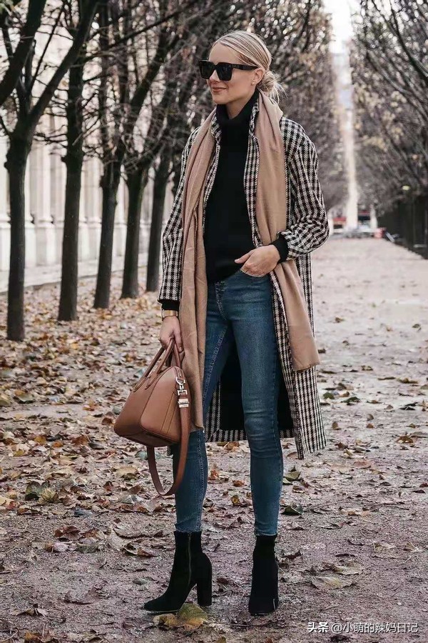 围巾比较长的戴法,戴围巾脖子瘆得慌咋整