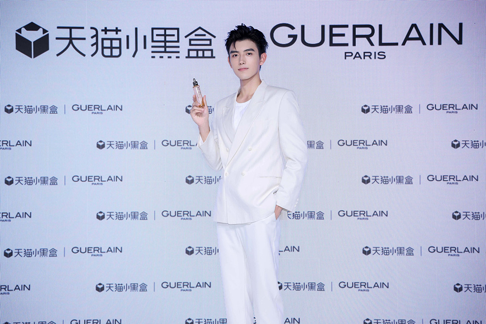 法国娇兰帝皇蜂姿黄金复原蜜官网,娇兰帝皇蜂姿复原蜜大盒子开箱