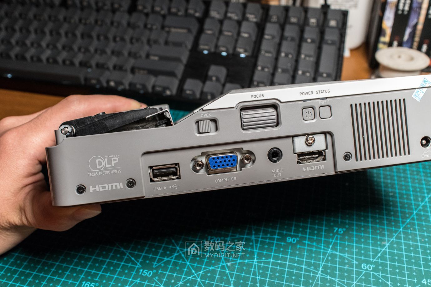 卡西欧CASIO激光+LED短焦投影仪UP50WN拆解+维修偏色纪实