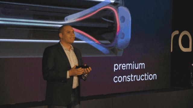 老款摩托罗拉新款折叠屏手机,最新款摩托罗拉折叠手机视频解读