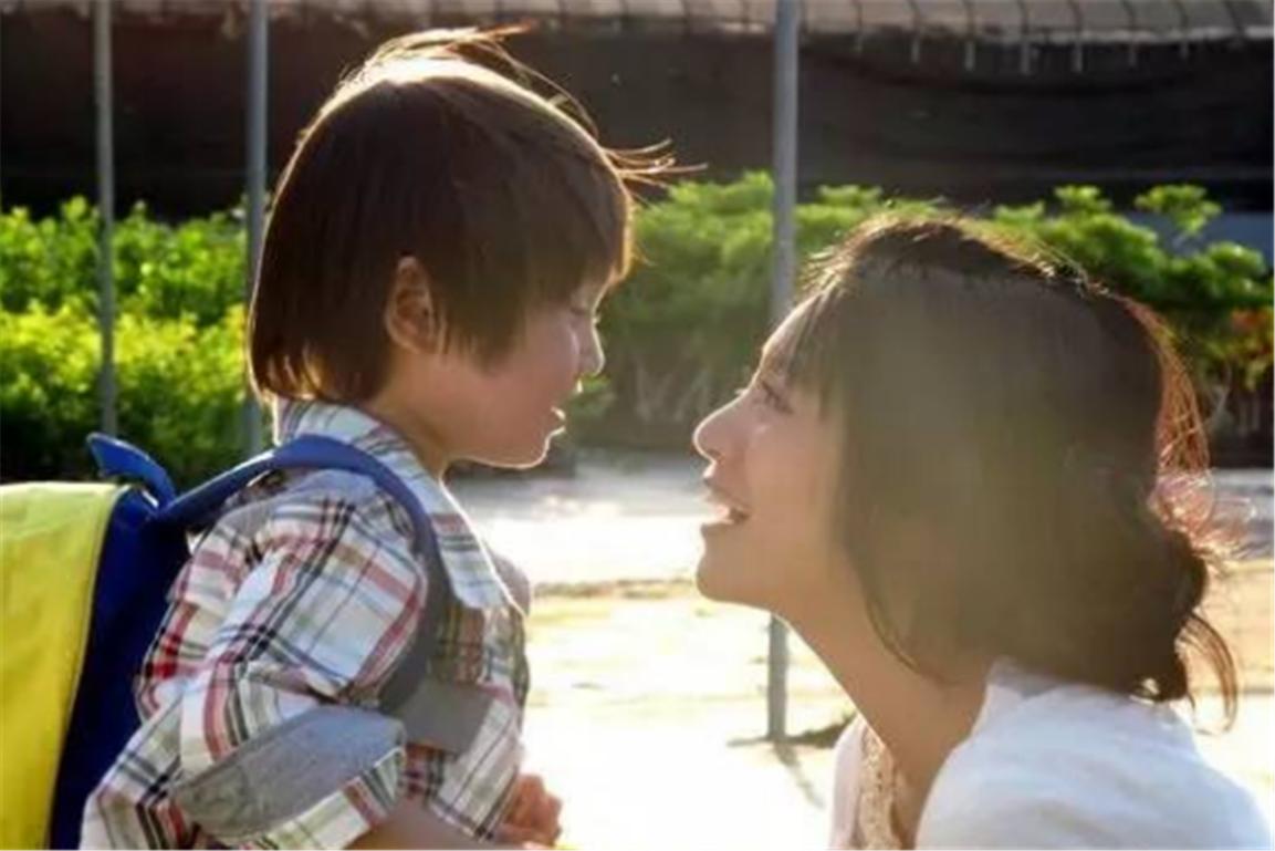 孩子叛逆不听话爸爸应该怎么做,孩子不爱说话怎么管教