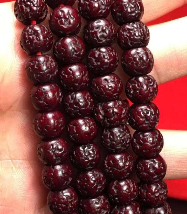 文玩什么饰品好看男生佩戴,适合男士佩戴的文玩有哪些