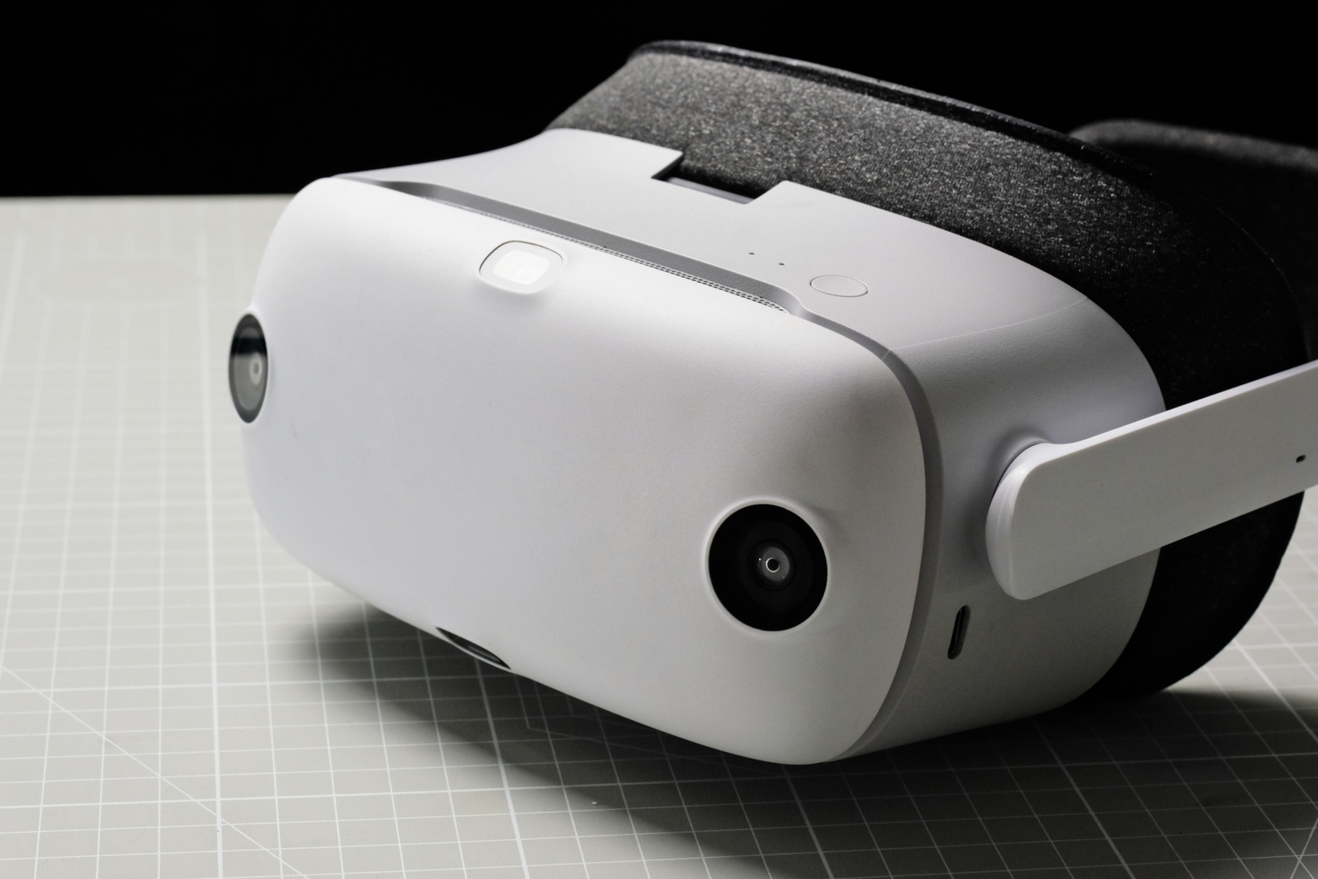 爱奇艺奇遇3vr一次玩多久,爱奇艺奇遇3vr可以有线接电脑吗