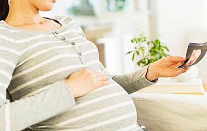 取卵冻卵，代孕弃养，郑爽事件背后：我们拿什么保护我们的女儿？