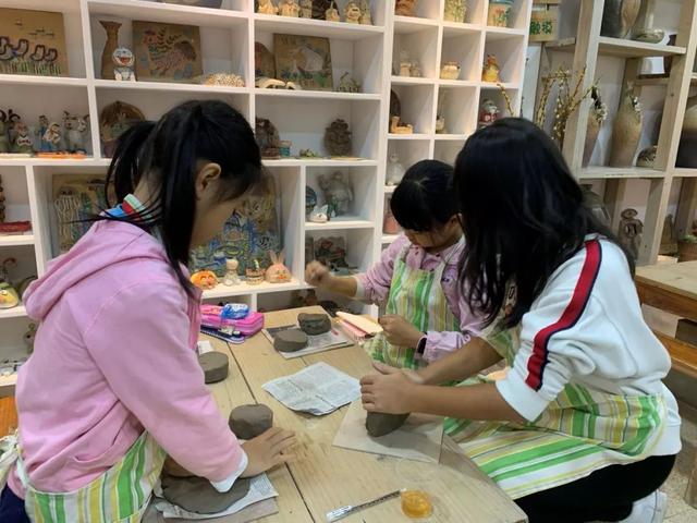 带孩子去做陶艺对孩子有什么帮助,陶艺可以培养孩子哪些能力