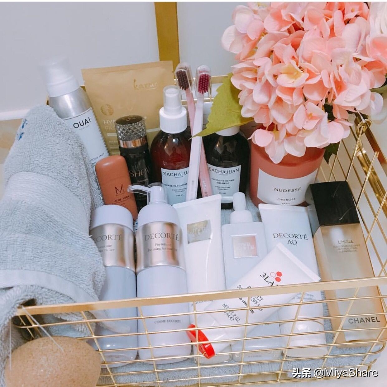 化妆水越粘稠越好？兰蔻粉水凭这点骗了多少人？化妆水到底怎么选