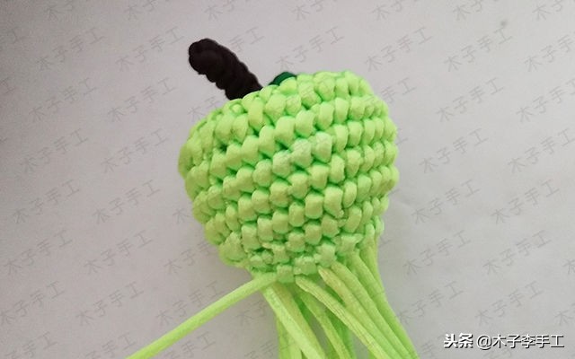 立体苹果的编织方法,小苹果的手工编法教程