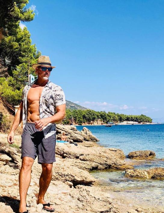 从模特成功转型做主持人,从超模到御姐的蜕变