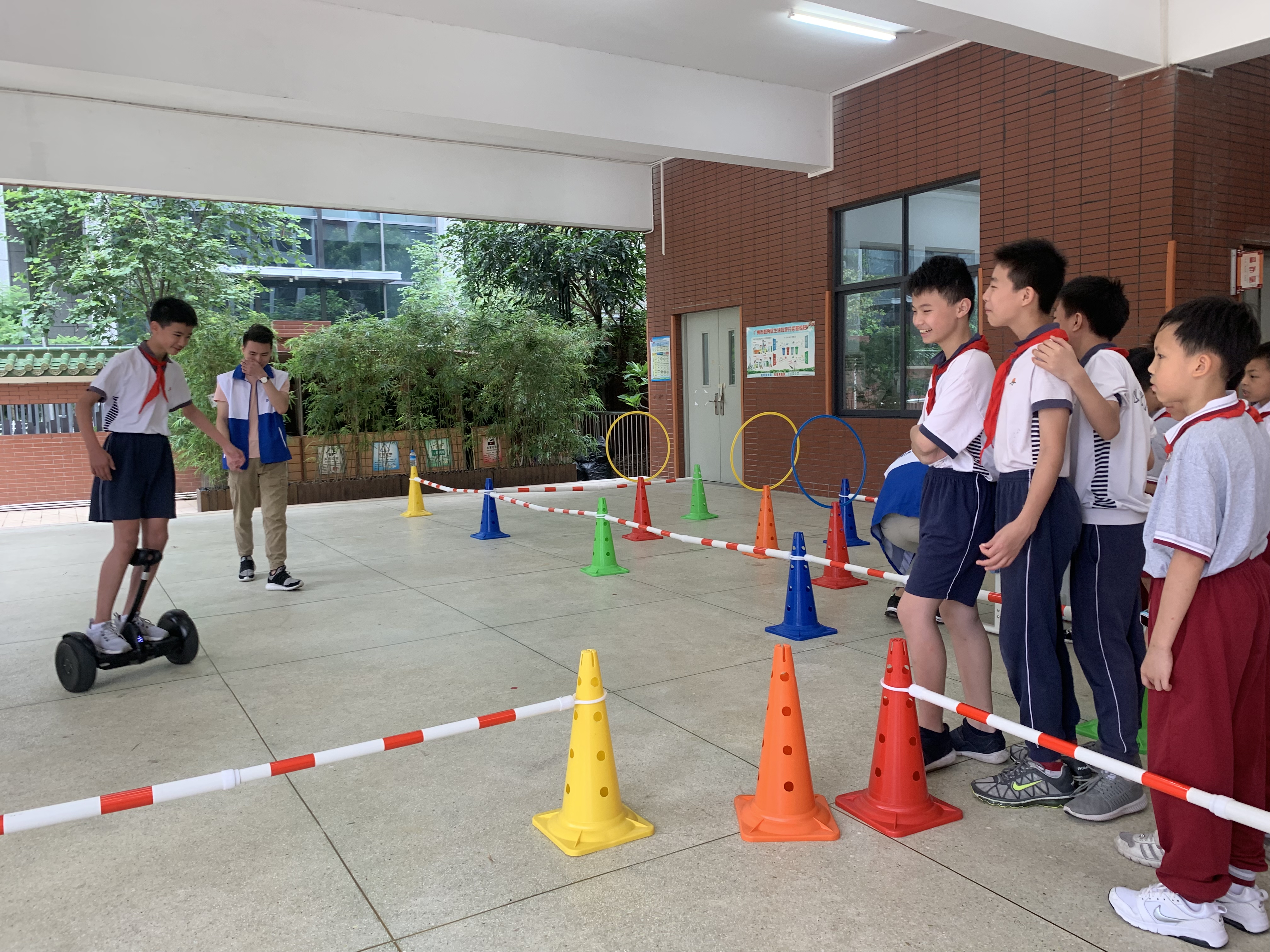 缇庡湪闈掓槬骞村崕,缇庡湪闈掓槬骞村皯
