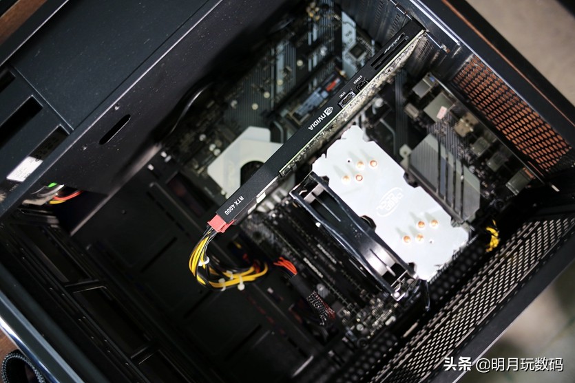 电脑无故重启是固态硬盘坏了吗,电脑无故重启是硬盘坏了么