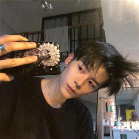 英文快手男生四字霸气网名,快手英文网名女生霸气