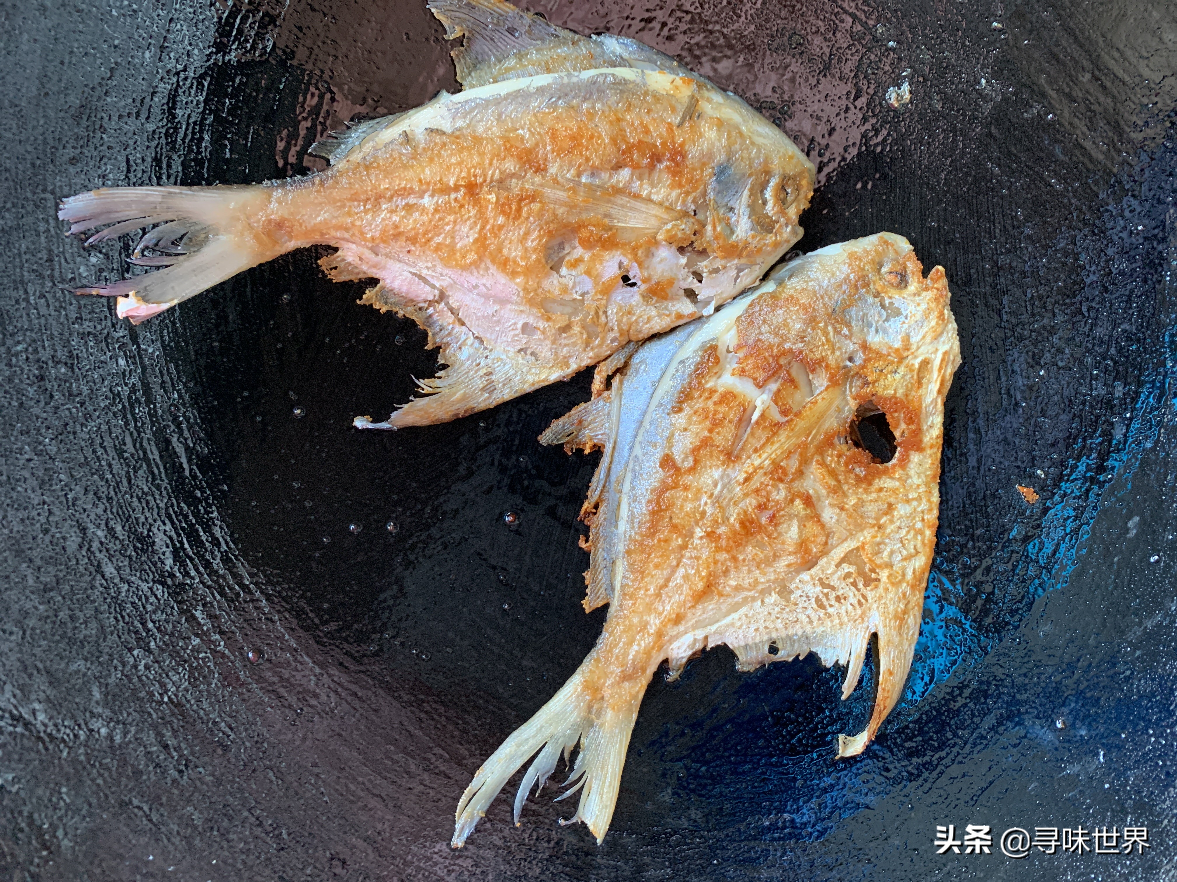 铁锅煎鱼如何防粘锅,煎鱼粘锅用什么办法不粘锅