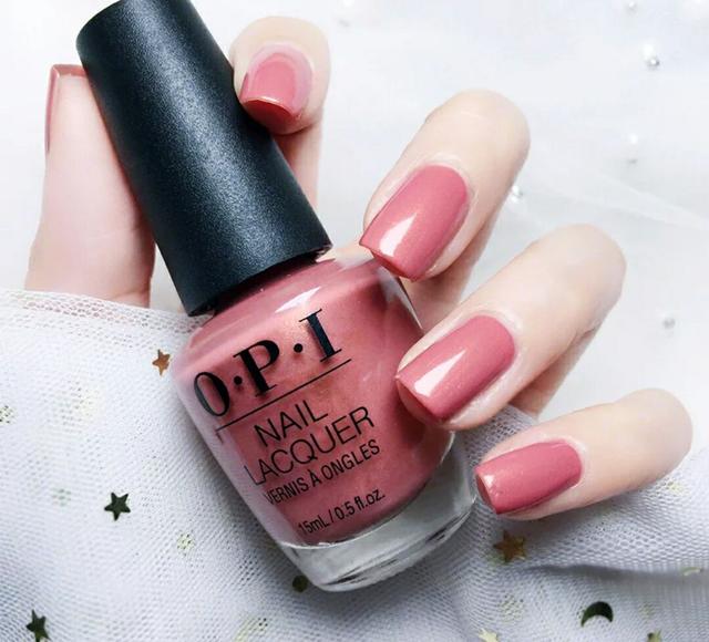 opi指甲油什么颜色最火,opi指甲油哪个色漂亮