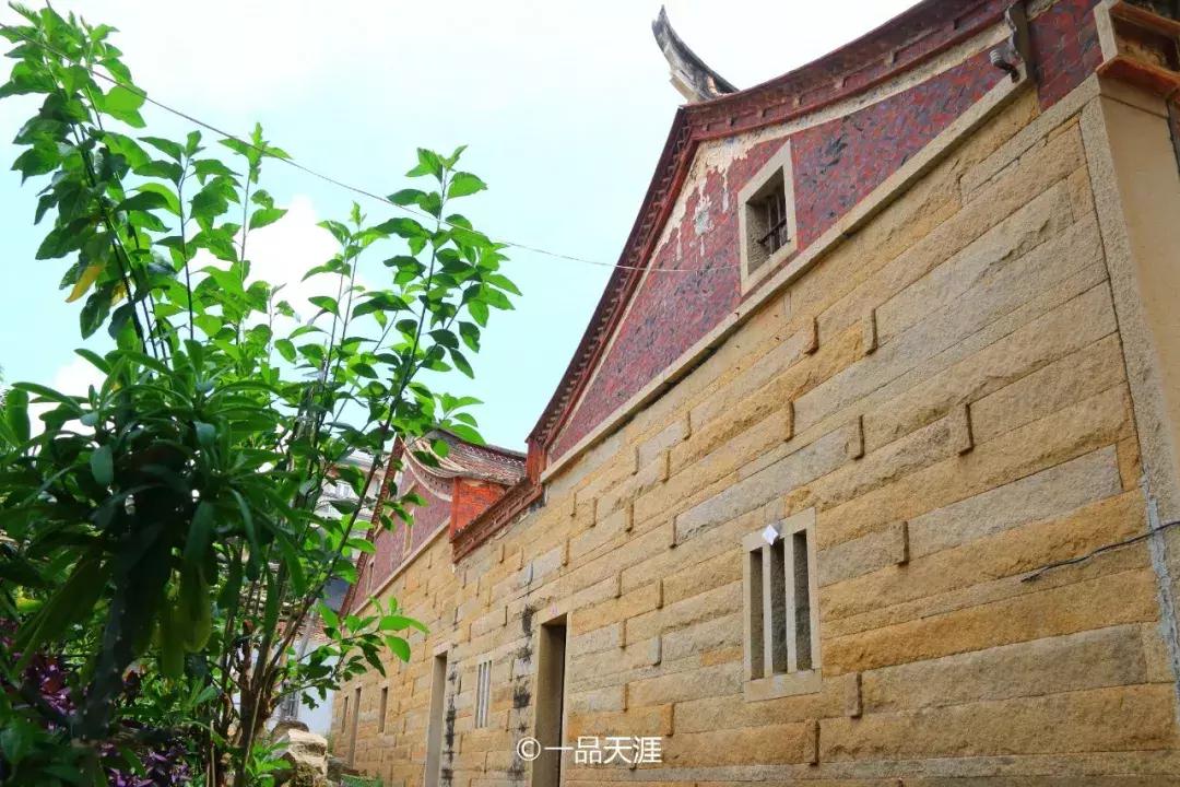 探大钱，起大厝，每个闽南人心中都有座南洋楼