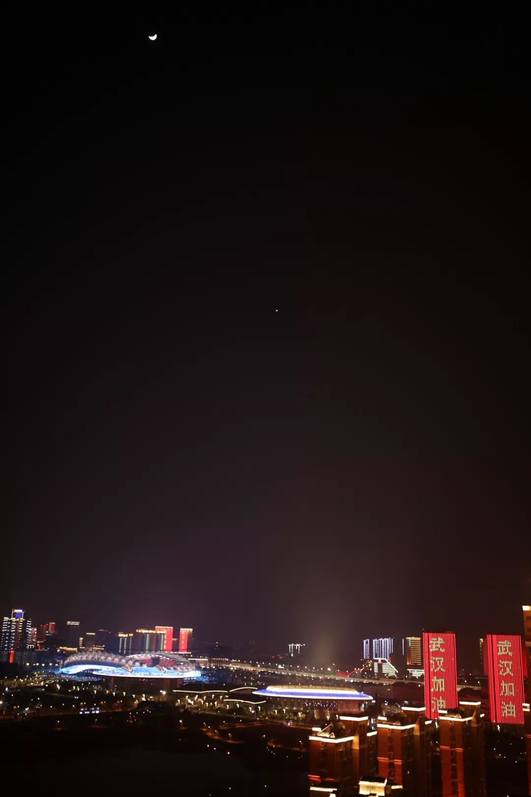 封城11日，武汉众生图