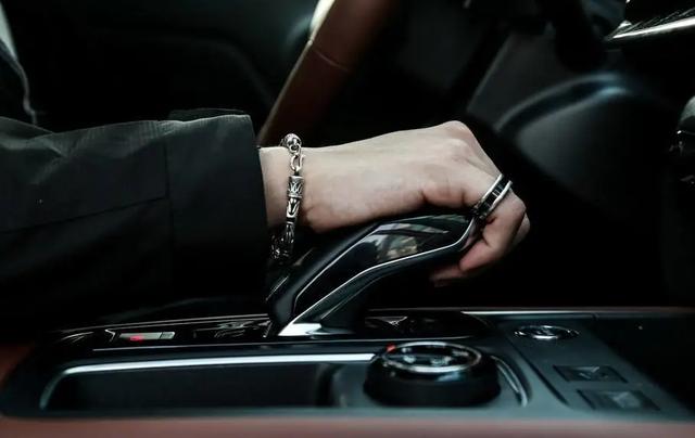 电子挡杆为啥老坏,为什么电子挡把越来越多