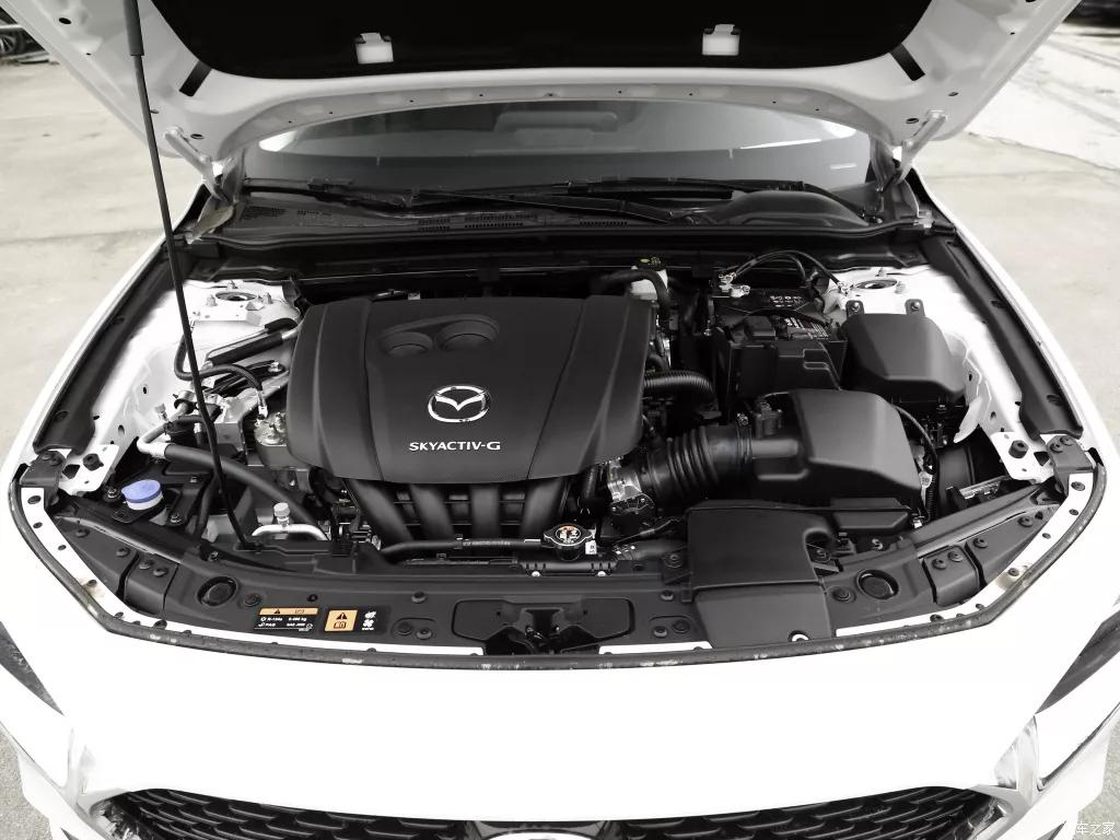 马自达3昂克赛拉8.99万测评,马自达3昂克赛拉实拍高级感