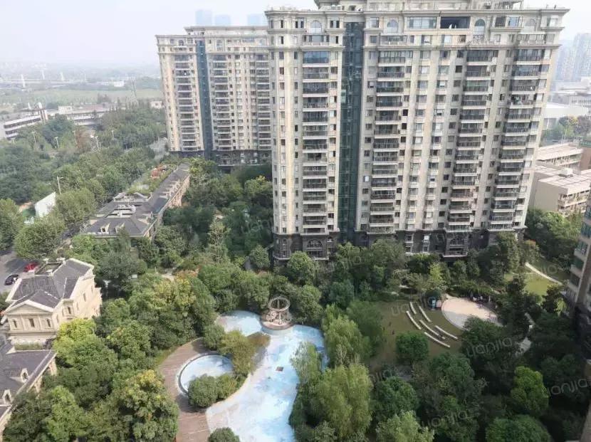 400万别墅南京流拍,南京房产拍卖最新消息