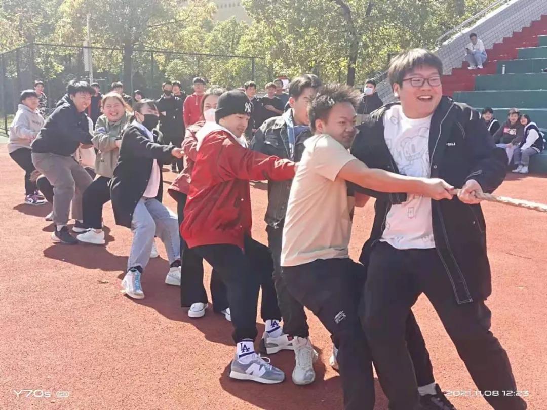 第八届凝心聚力杯拔河比赛信息,凝心聚力绳彩飞扬教职工拔河比赛