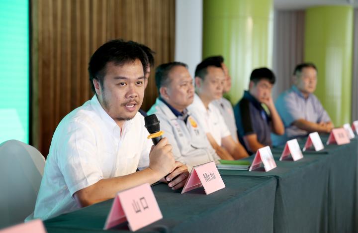 南湖小场足球比赛,体育公园足球比赛视频