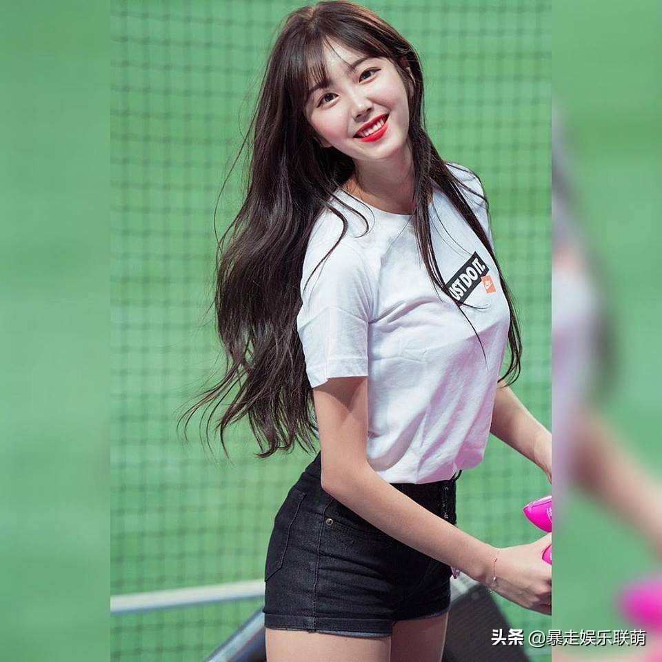 拉拉队韩国美女超可爱,韩国新女团撞脸blackpink