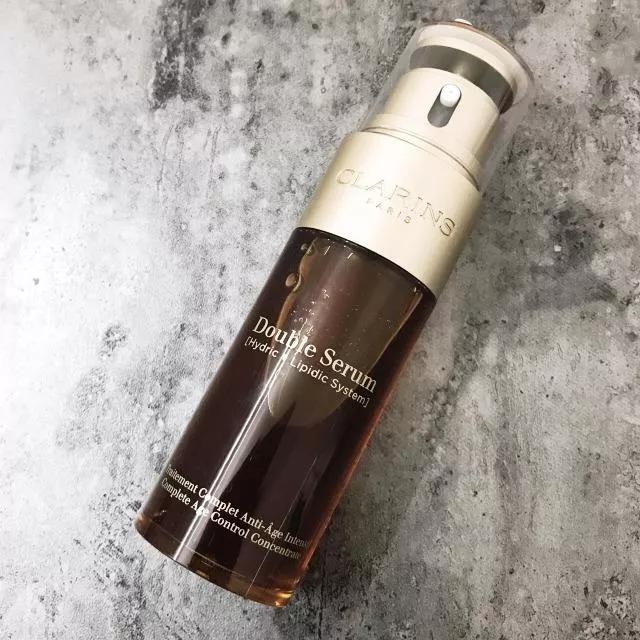 细纹已经开始向你宣战！赶紧pick好你的第一瓶抗初老产品